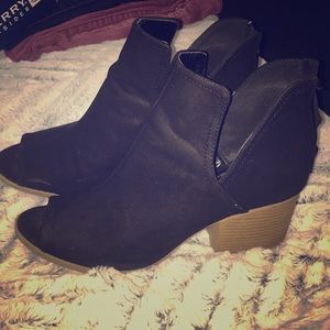 Black booties!